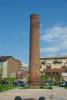 antica ciminiera del vecchio Stabilimento Paracchi in via Pianezza. Ora serve ad abbellire il giardino pubblico.