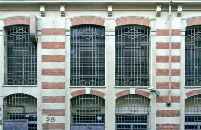 Stabilimento carte da parati giÃ  Barone e Figli in corso Vigevano 33