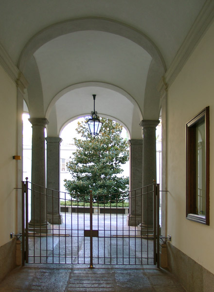 Androni di Torino: via Bogino 13