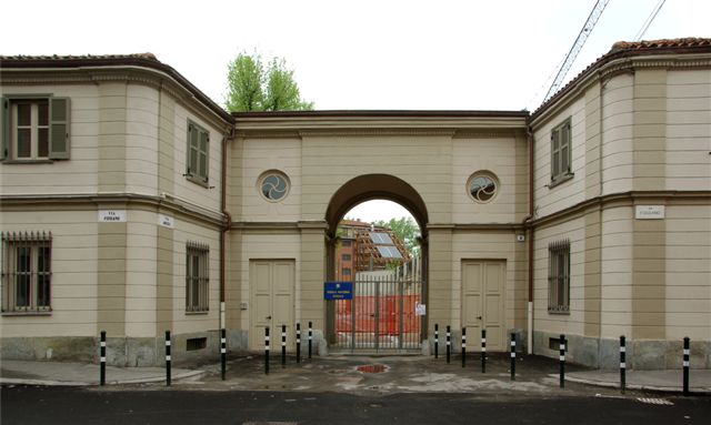 Vecchia cartiera di San Cesario. Ora ospita una scuola materna