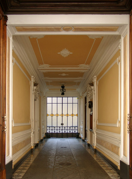 Androni di Torino: via Montevecchio 5