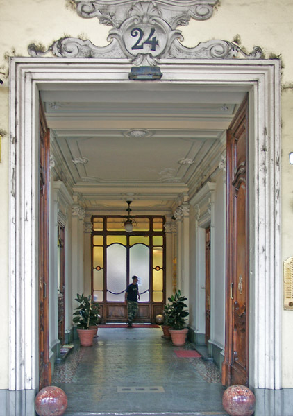 Androni di Torino: via Sacchi 24
