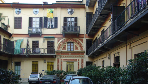 Cortili di Torino: via Cernaia 32