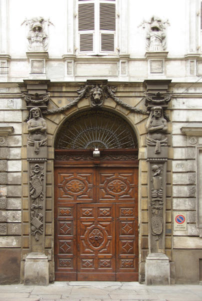 Portoni di Torino: via Dell'Arsenale 10