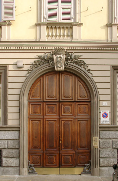 Portoni di Torino: via Fratelli Calandra 10