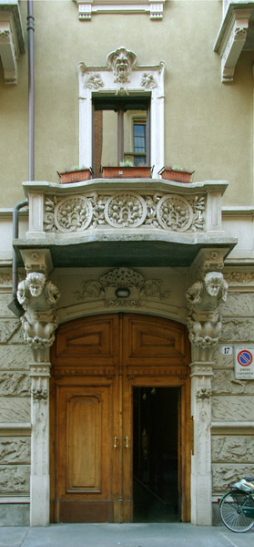 Portoni di Torino: via Federico Campana 17