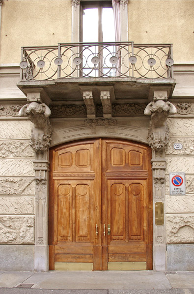 Portoni di Torino: via Federico Campana 25