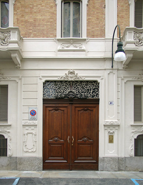 Portoni di Torino: via Casalis 48