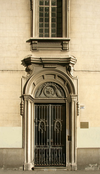 Portoni di Torino: via Giolitti 55