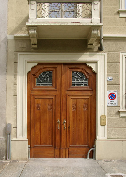 Portoni di Torino: via Lanza 82