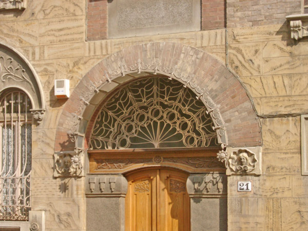 Portoni di Torino: via Mancini 21