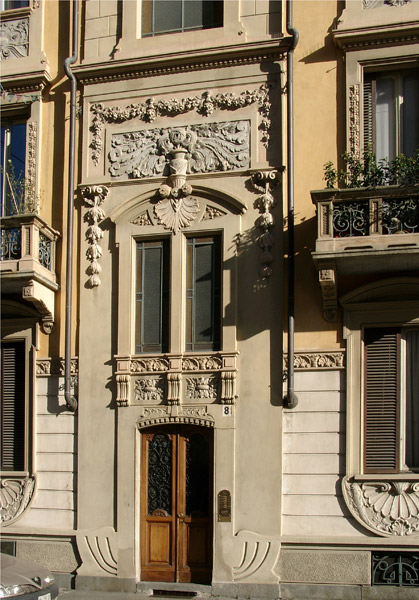 Portoni di Torino: via Massena 81