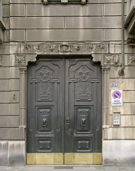 Portoni di Torino: corso Regina Margherita 167