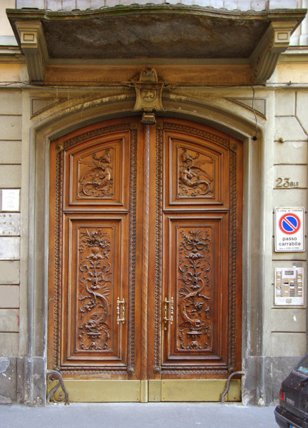 Portoni di Torino: via Saluzzo 23