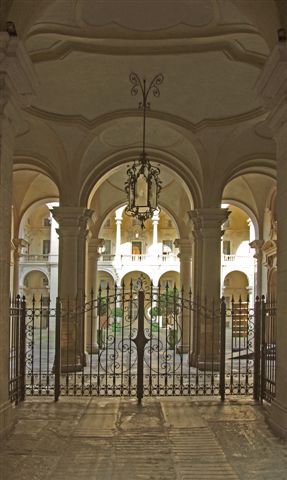 Androni di Torino: via della Consolata 1 bis