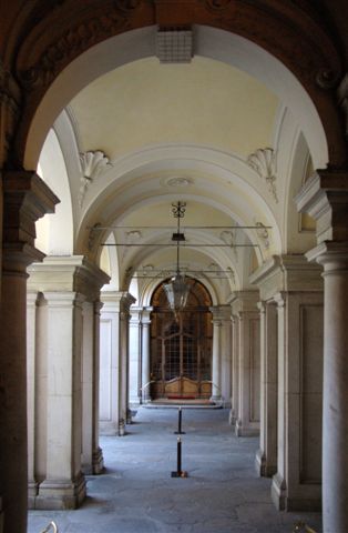 Androni di Torino: via Lagrange 6