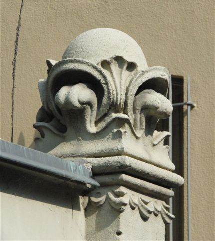 Particolare in via Beaumont 8