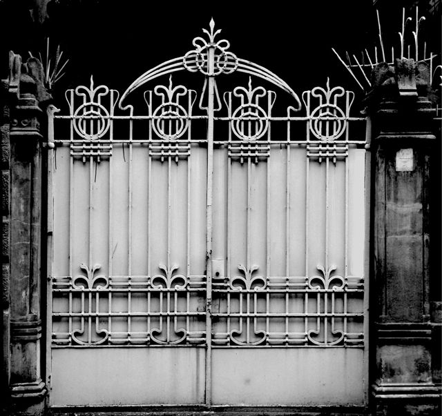 Portoni di Torino: via Vela 34A