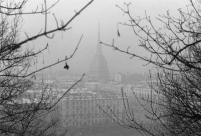 Torino avvolta dalla nebbia.