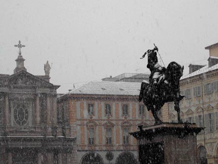 Piazza San Carlo sotto la neve