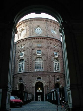 Cortile interno di Palazzo Carignano