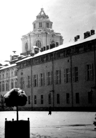 La chiesa di San Lorenzo sotto la neve
