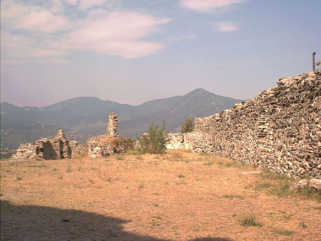 Rovine del castello di Avigliana (del 1100)