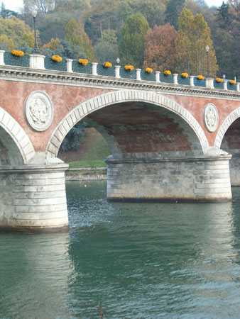 Ponte Isabella in autunno