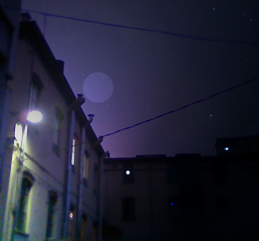 Suggestioni in interno cortile, via San Donato 68