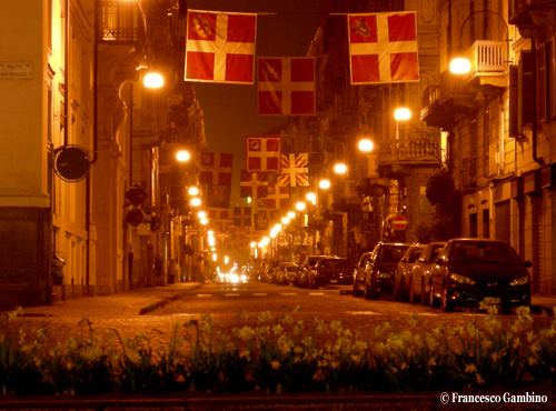 Via Maria Vittoria da piazza Carlo Emanuele