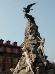 Torino Occulta - Piazza Statuto